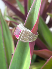 Vintage Afghan Silver And Pink Crystal Ring