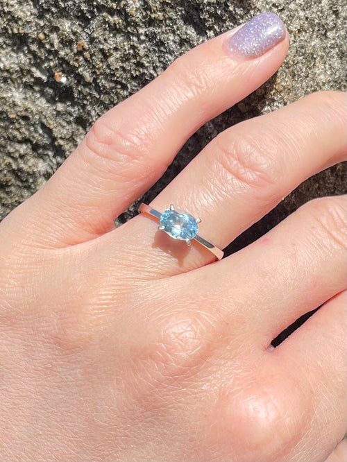 Sri Lankan Topaz .925 Silver Ring - Kalumail Design