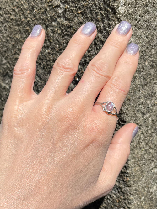 Sri Lankan Moonstone & .925 Silver Ring - Kalumali Design