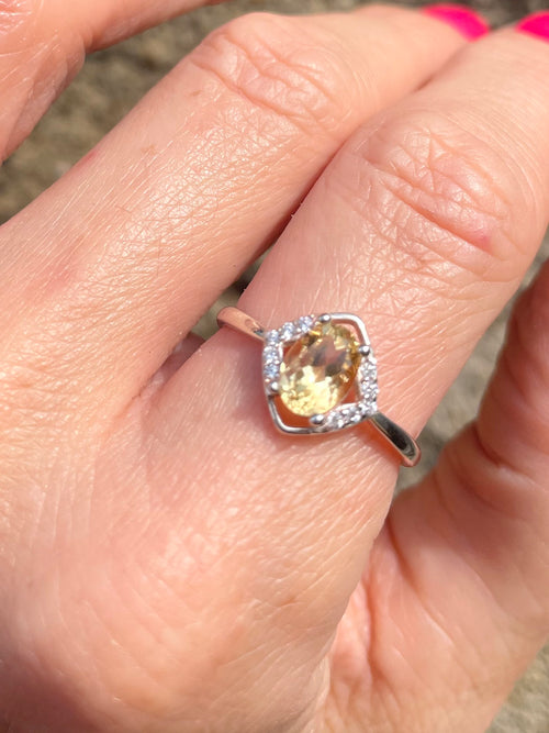 .925 Silver Band Ring With Authentic Citrine Gemstone