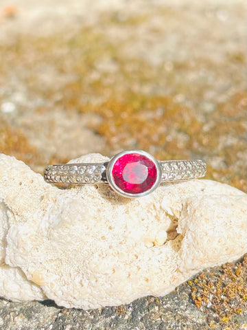 Sri Lankan Moonstone & .925 Silver Ring - Kalumali Design