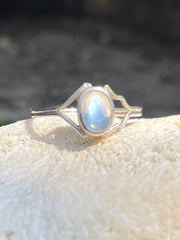 Sri Lankan Moonstone & .925 Silver Ring - Kalumali Design