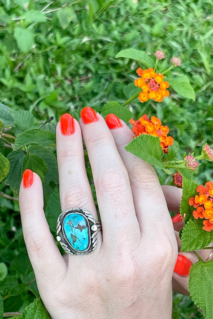 Vintage Native American Silver And Turquoise Ring