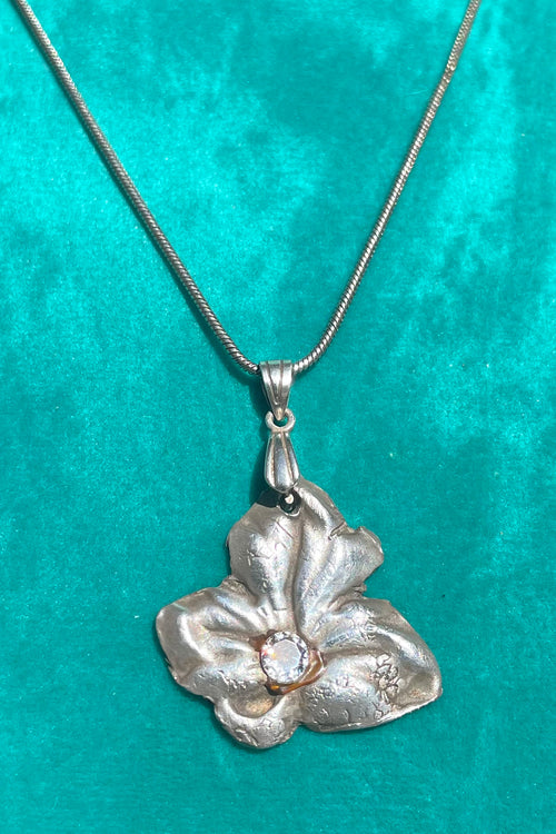 Molten Silver Floral Gem Necklace - Wendy Leherissey Design