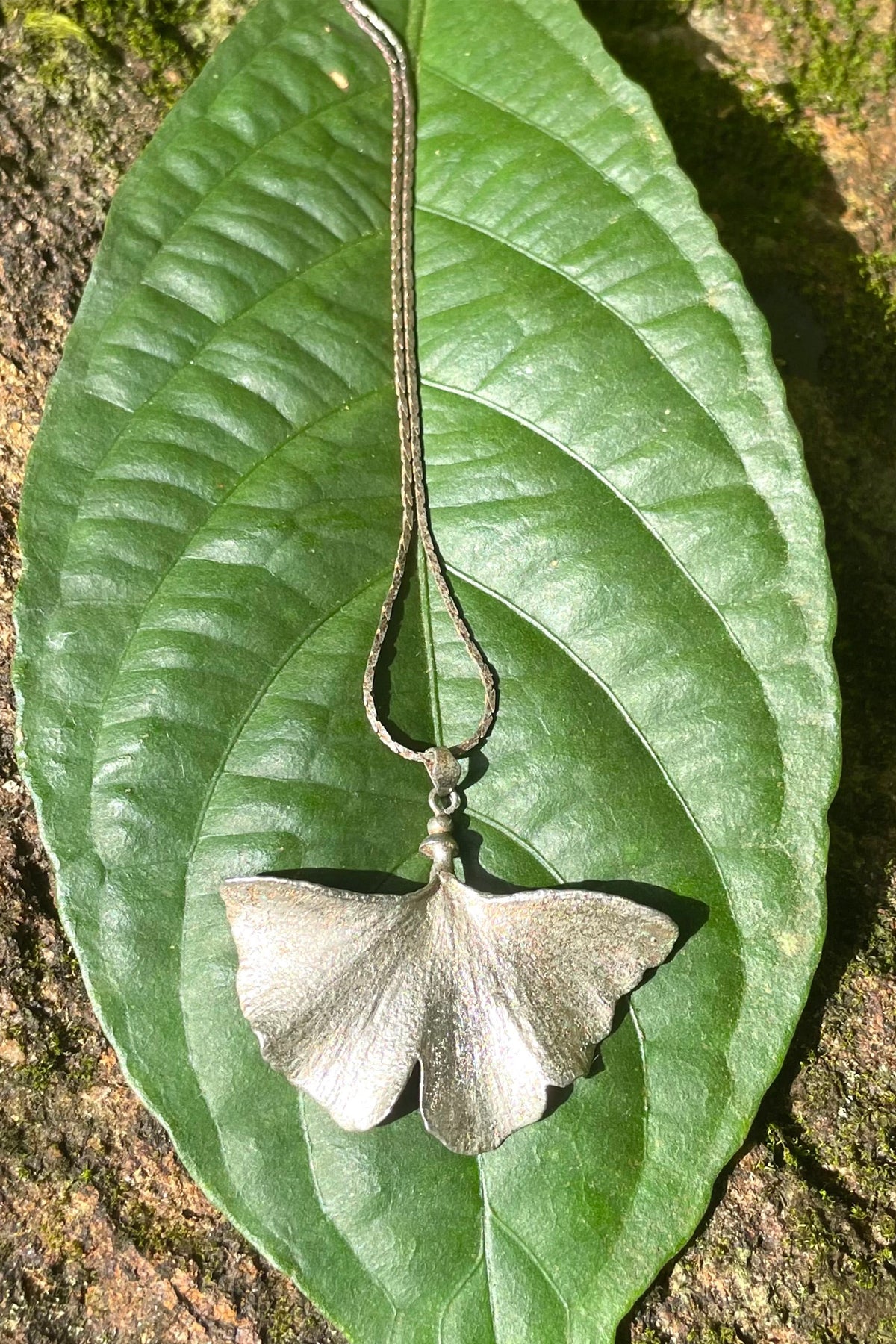 Vintage 1970’s Gold Brushed Silver Gingko Leaf Necklace