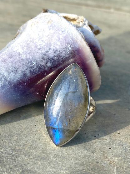 Sterling Silver Labradorite Ring- Medium Eye Size 8