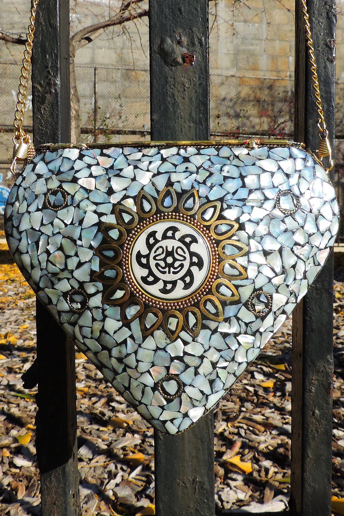 BoBo Designed Indian Mosaic Bag -Sacred Heart Coquillage